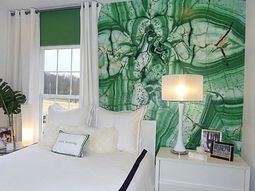 Wall colors in the bedroom, jump immediately apparent