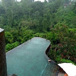 31 spectacular infinity pools that will rock your senses
