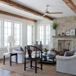 A modern fireplace or a Rumford fireplace – the advantages of traditional designs
