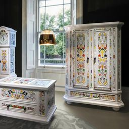 Arts and Crafts – stylish furniture pieces from Moooi