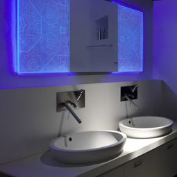 Bathroom mirror with holographic effect by Elia Felices