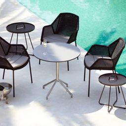 Cool garden design – choose the right garden table!