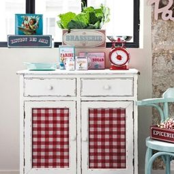 Decorate with Vichy Karo materials for a cozy ambience
