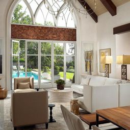 Designer house with swimming pool and wine cellar