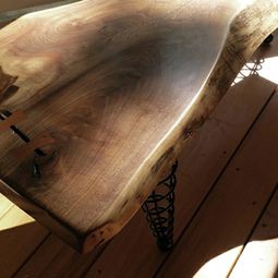 Designer table legs – stable support and visual effect
