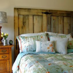 DIY Headboard – how to make your own rustic headboard from old doors myself