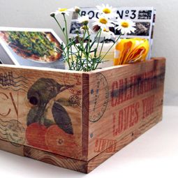 DIY wooden box and storage box from Euro pallets