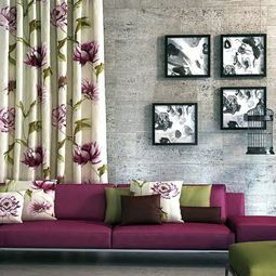 Fabric and wallpaper with floral design – Great Interior Ideas for Your Home