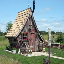Garden houses made of wood – nice and compact garden shed in the backyard
