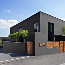 Gray facade? Yes, this is a very good choice!