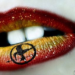 Halloween Makeup by Eva Pernas – Fascinating ideas on how you make up your lips for Halloween