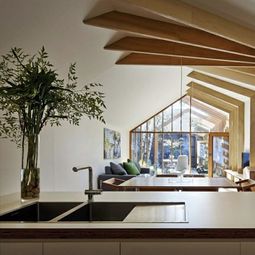 House to renovate – a Victorian house modern remodel