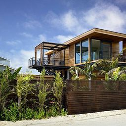 Ingenious house design offers protection against flooding