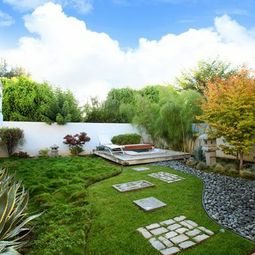 Install pebbles and river stones – beautiful landscape in the garden