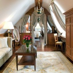 Luxury interior design ideas – exclusive interiors in the castle look