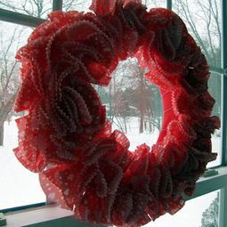 Make cupcake paper Valentine's Day Wreath itself