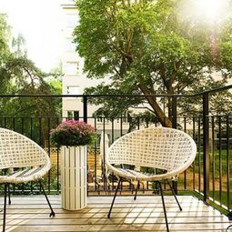 Make small balcony – you create a green corner relaxation