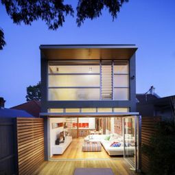 Modern house cultivation for a classical monument in Sydney