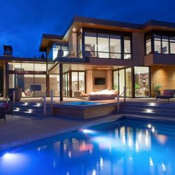 Multi-level residence with stunning views of Vancouver