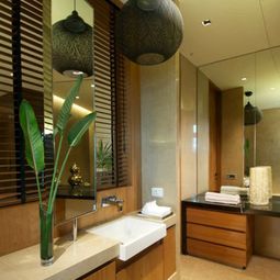 New Delhi Interior by Rajiv Saini