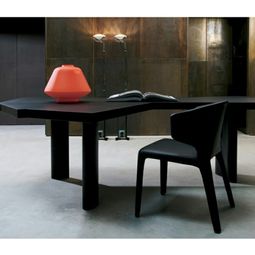 Original massive dining table – A outlives and timeless style of Charlotte Perriand