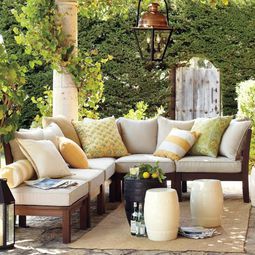 Search for the perfect outdoor furniture for summer – useful tips for your patio or garden