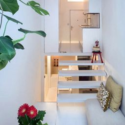 Setting up small apartment – use the room height and save space