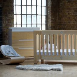 Small baby room design – modern foldable crib