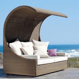 Stylish exterior design – woven outdoor furniture by Manutti