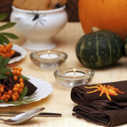Table decoration crafts – Halloween decoration do it yourself