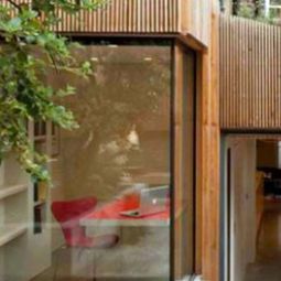 The architect-designed house Juwelbox in London