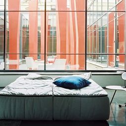 The functional Strips bed of Arflex – a comfortable masterpiece