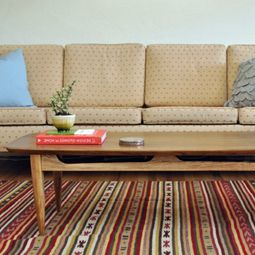Vintage chic furniture legs in the style of mid-century – Make the move to the elegance!