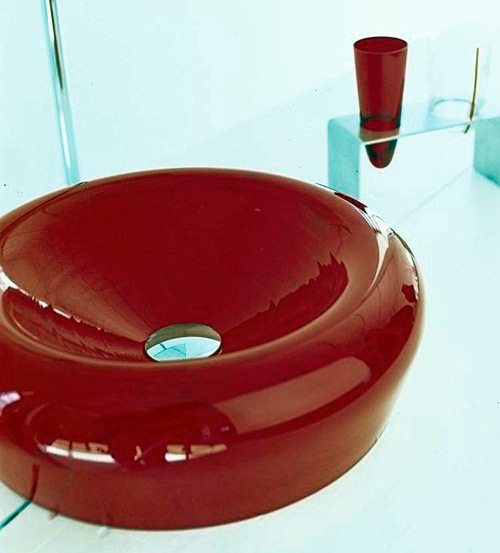 Bathroom Ideas – striking colored washbasin