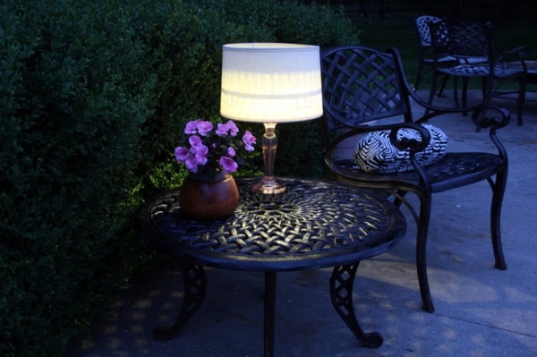 Beautiful table lamp yourself make – Brighten your night outdoors!
