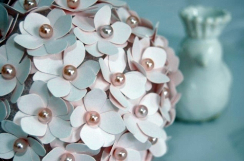 Easy DIY party decoration made of paper