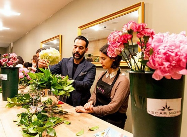 Flower arrangements and beautiful bouquets refresh the atmosphere
