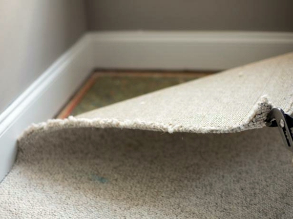 How can you remove the carpet