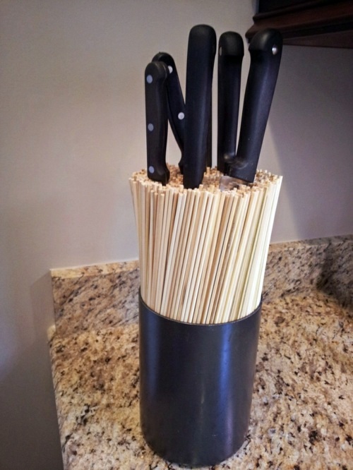 Knife Block for Kitchen Knives Arrange your knife set with style on