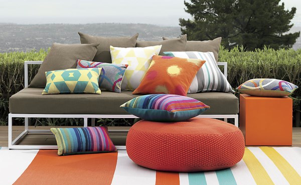 Modern terrace design – cool lounge furniture outdoor