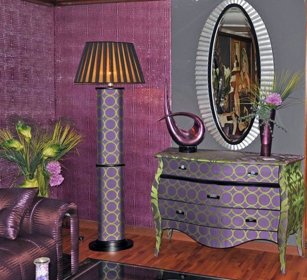 Purple-colored living room in impressive style