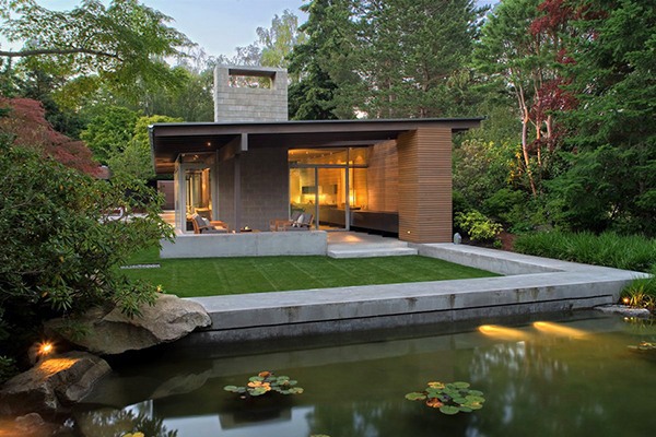Relaxing elegant house design with captivating natural details in Washington