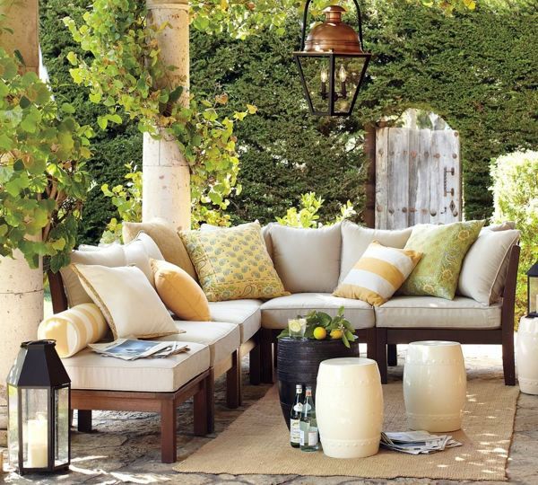Search for the perfect outdoor furniture for summer – useful tips for your patio or garden