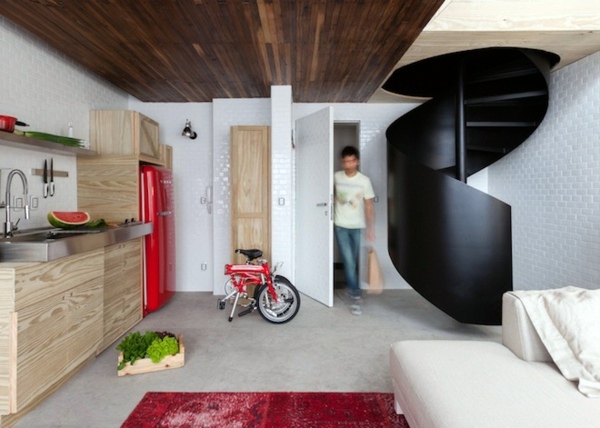 Small Apartment in Sao Paulo is an intelligent and creative bachelor pad