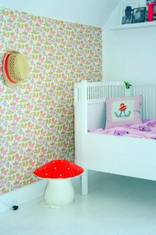 Stylish Kids Room Ideas for twin girls in pink, white and red