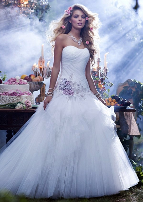 The most beautiful wedding dresses inspired by Disney Princess