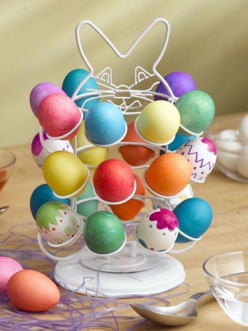 Tinker egg holder and stand for Easter