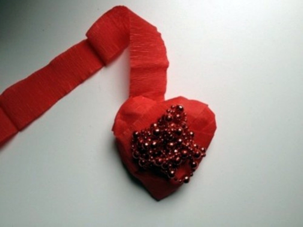 Valentine surprise- beautiful heart made of paper