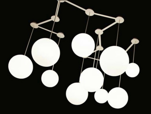 White ball lamps at different heights – Multiball Lighting by Roberto Paoli