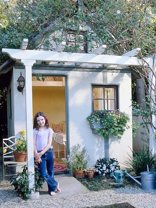 Wonderful ideas for play house in the garden or on the farm